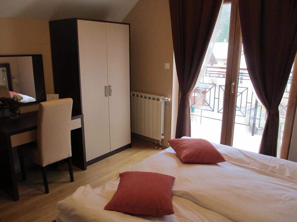 Apartments Manjan Krasno Polje Δωμάτιο φωτογραφία